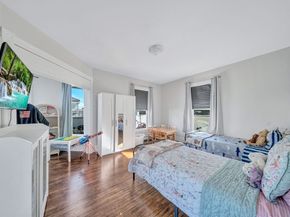 28 Richards St, Worcester MA 01603