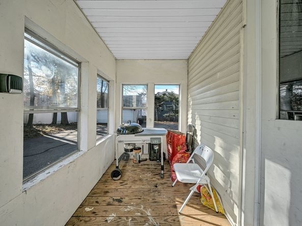 28 Richards St, Worcester MA 01603