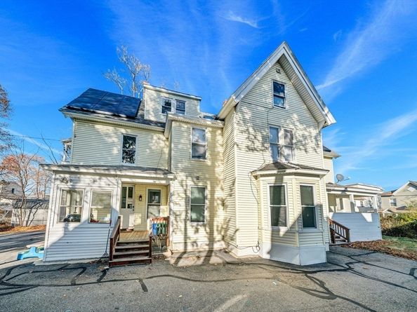 28 Richards St, Worcester MA 01603