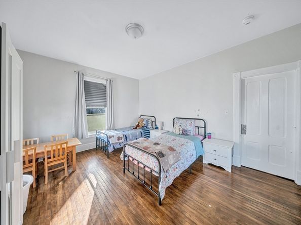 28 Richards St, Worcester MA 01603