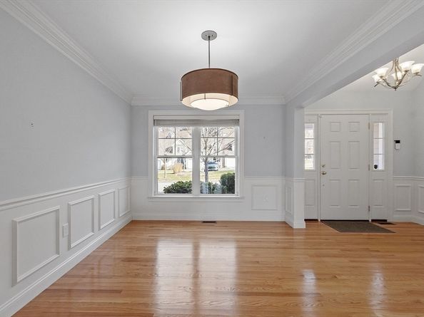 1 Canton Ct 35, Grafton MA 01536