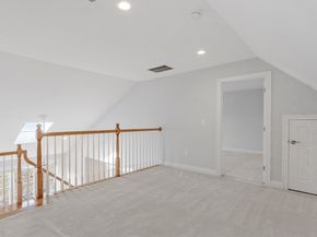 1 Canton Ct 35, Grafton MA 01536