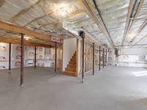 1 Canton Ct 35, Grafton MA 01536