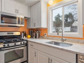 2 Edith Rd, Hudson MA 01749