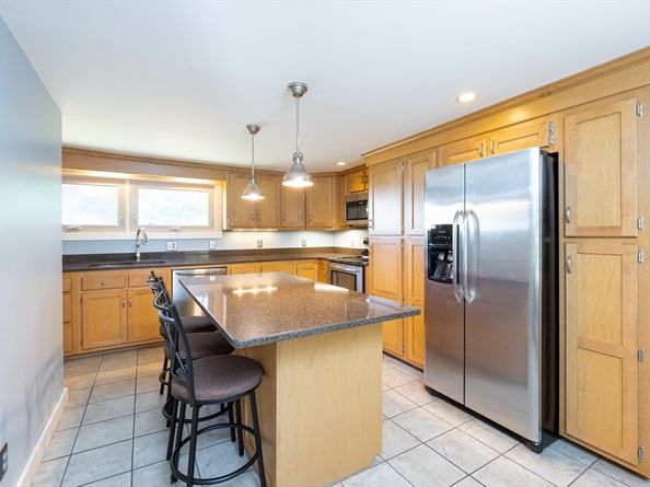 369 Andover Road, Billerica MA 01821