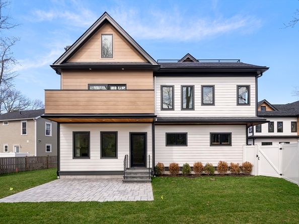 224 Auburn St A, Newton MA 02466