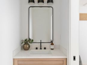 224 Auburn St A, Newton MA 02466