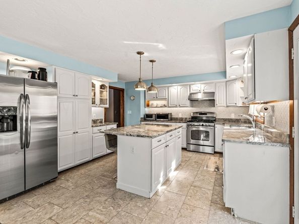 200 Robbins St., Milton MA 02186