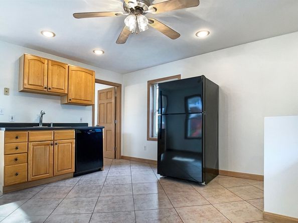 77 Porter St, Brockton MA 02301