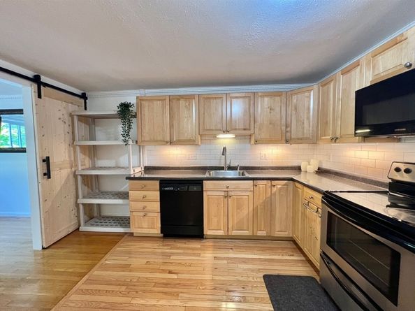 95 Maple Street 18, Malden MA 02148