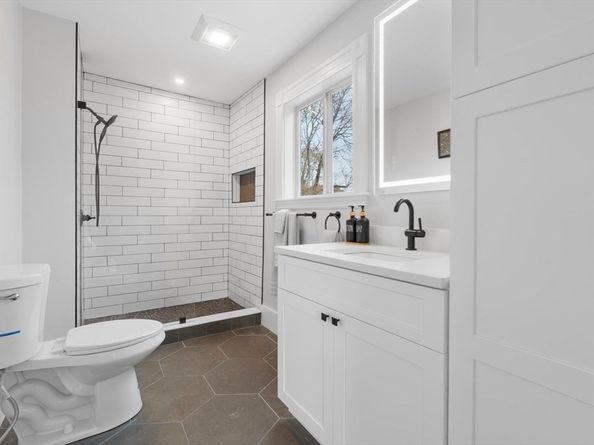 10 King Ter, Beverly MA 01915