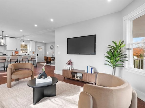 10 King Ter, Beverly MA 01915