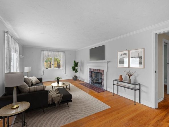 10 Standish Way, Lynn MA 01904