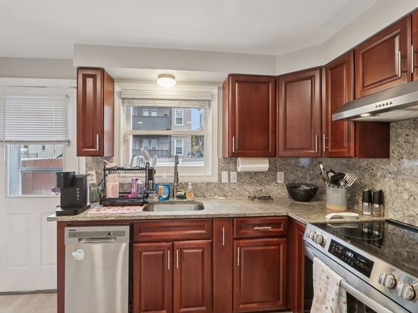 19 Delford St 1, Boston MA 02131