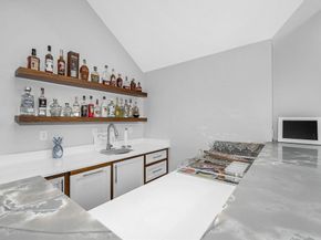 3 Sarafinas Way, Wilmington MA 01887