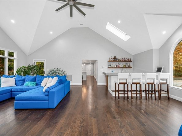 3 Sarafinas Way, Wilmington MA 01887