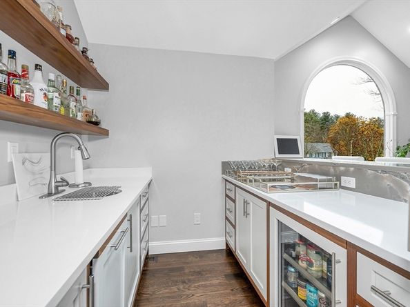 3 Sarafinas Way, Wilmington MA 01887