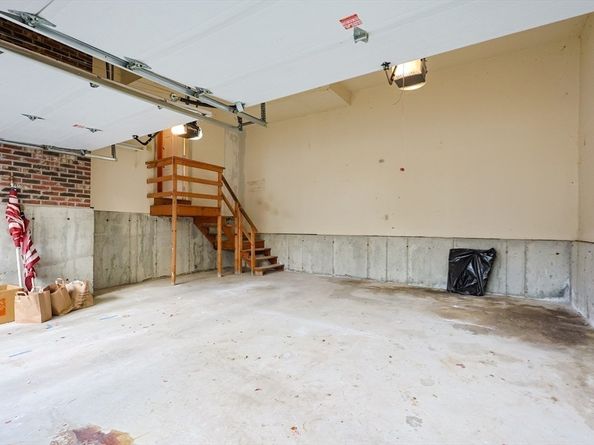 23 Ledgeview Drive, Norwood MA 02062