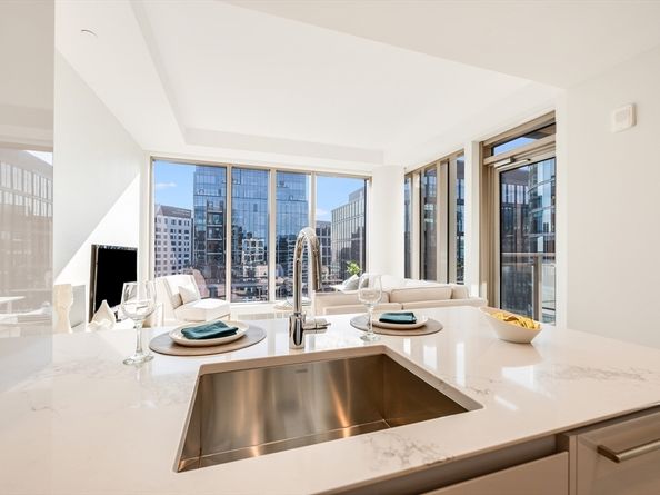 133 Seaport Blvd 2003, Boston MA 02210