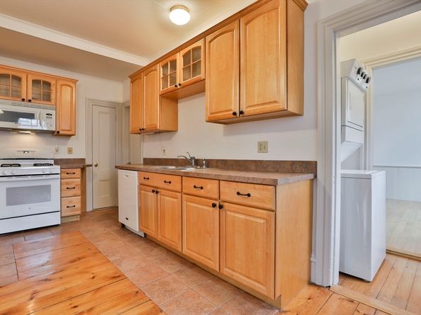 57 Lime St 1, Newburyport MA 01950