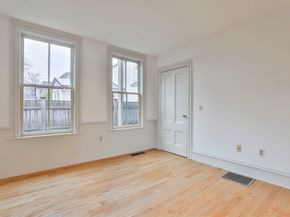 57 Lime St 1, Newburyport MA 01950