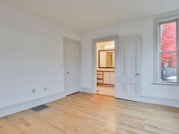 57 Lime St 1, Newburyport MA 01950