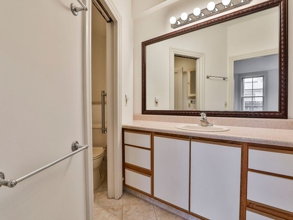 57 Lime St 1, Newburyport MA 01950