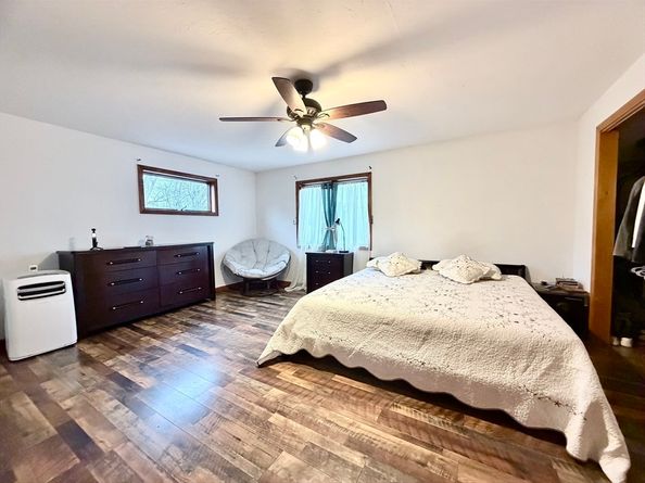 32 Hemlock St, Douglas MA 01516