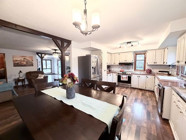 32 Hemlock St, Douglas MA 01516