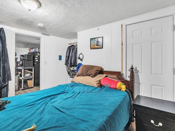 6 Overlook St, Grafton MA 01536