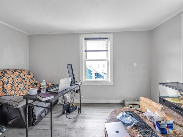 6 Overlook St, Grafton MA 01536