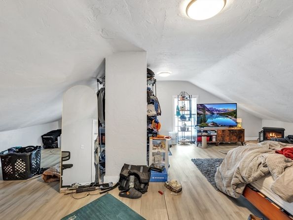 6 Overlook St, Grafton MA 01536