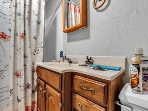 6 Overlook St, Grafton MA 01536