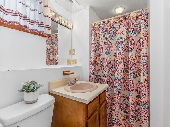 32 Johnson Rd, Stoughton MA 02072