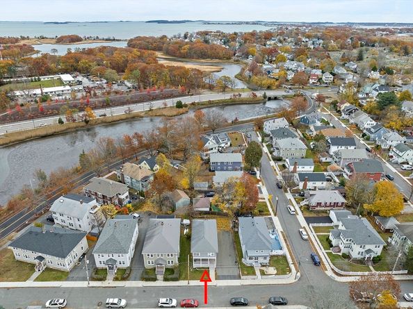 20-22 Putnam St, Quincy MA 02169