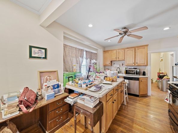 20-22 Putnam St, Quincy MA 02169