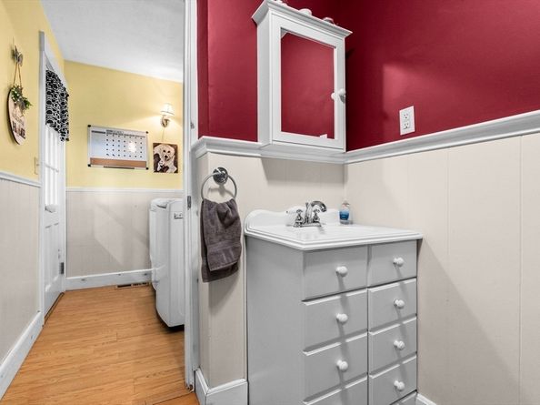 85 Range Ave, Lynn MA 01904