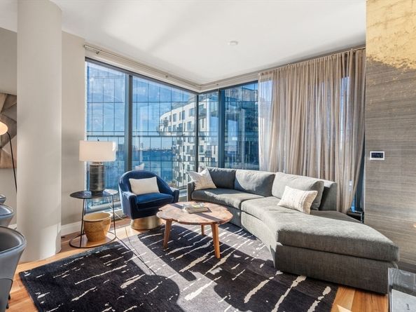 300 Pier 4 Blvd 6M, Boston MA 02110
