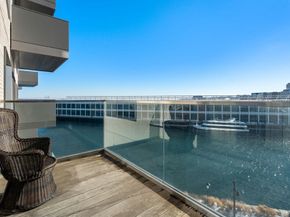 300 Pier 4 Blvd 6M, Boston MA 02110