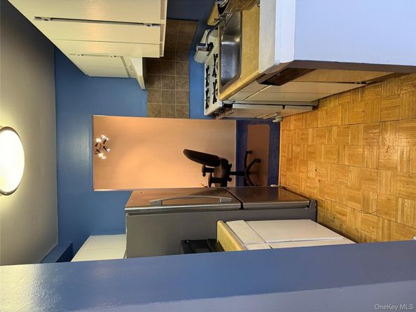 377 N Broadway 201, Yonkers NY 10701