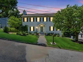 70 Orchard Place, Thornwood NY 10594