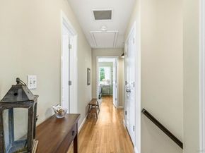 70 Orchard Place, Thornwood NY 10594