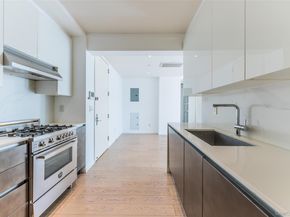 2412 42nd Road 3E, Long Island City NY 11101