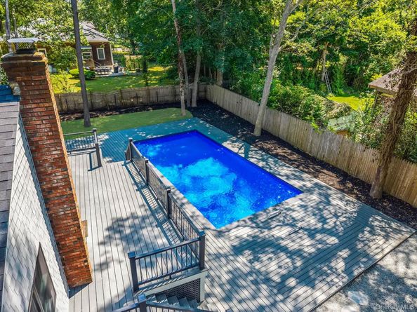 38 Columbia, Westhampton NY 11977
