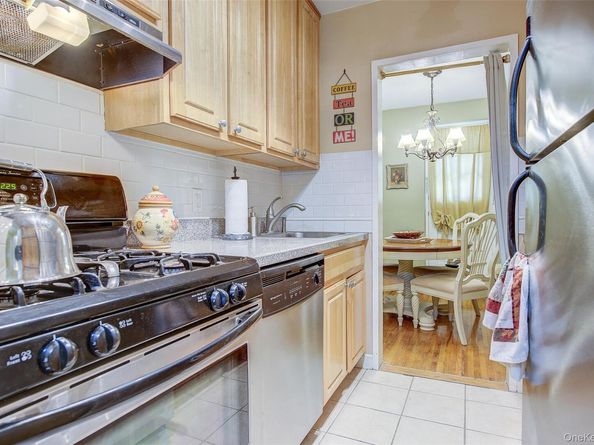 25 Park Place 3P, Great Neck NY 11021