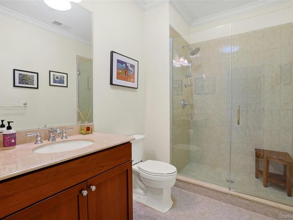 16 Rivers Edge Drive 408, Tarrytown NY 10591