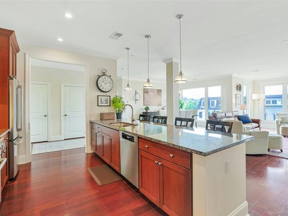 16 Rivers Edge Drive 408, Tarrytown NY 10591
