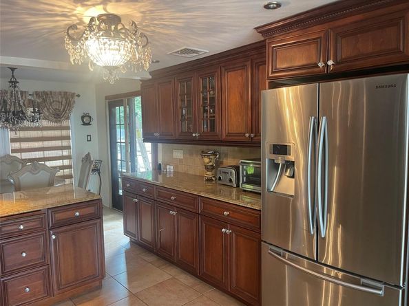3200 Lydia Lane, Bellmore NY 11710