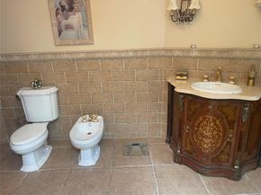3200 Lydia Lane, Bellmore NY 11710