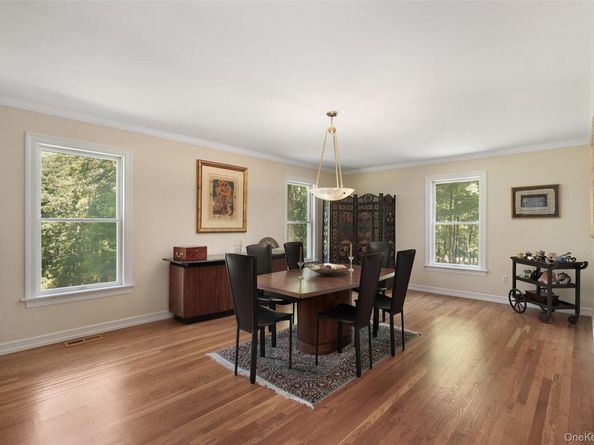 9 Ashwood Road, South Salem NY 10590